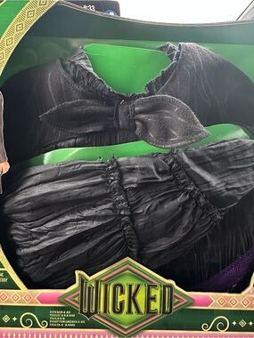 Wicked Kids Black Dress Costume by Universal studio six 4-6x